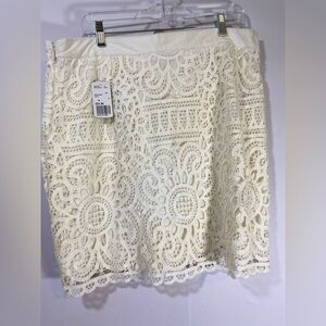 NWT FOREVER 21 Lace Skirt White SZ 1X